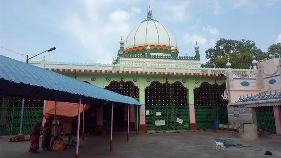 Natharsha Dargah - view 2