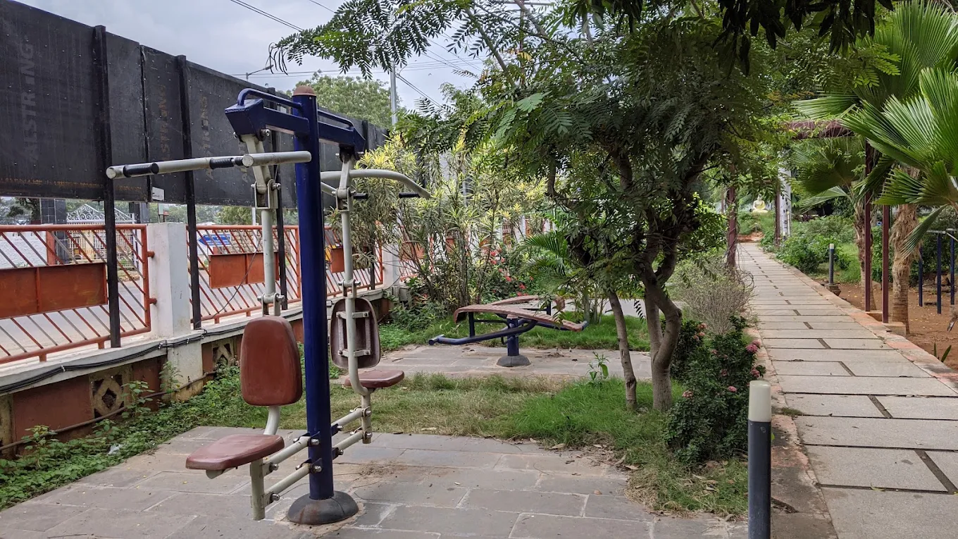 Royal Road Side Park Trichy