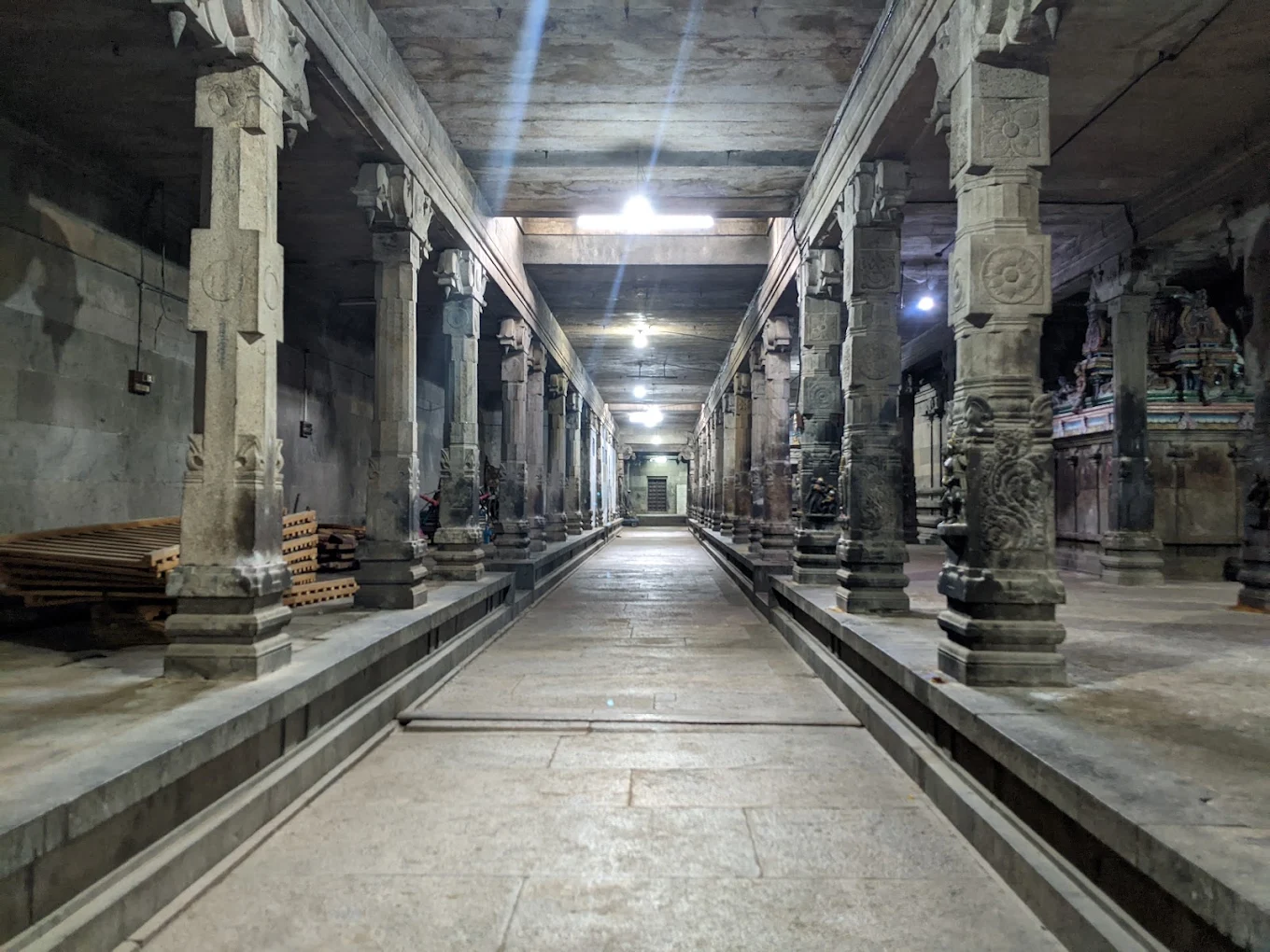 Woraiyur Panchavarneswarar Temple - view 1